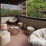 Emerald - Prestigious 5 Minutes By Car From Old Town Apartman Bologna