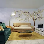 Emerald - Prestigious 5 Minutes By Car From Old Town Apartman