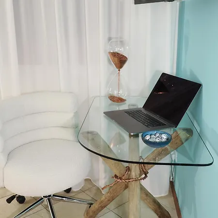 Emerald - Prestigious 5 Minutes By Car From Old Town