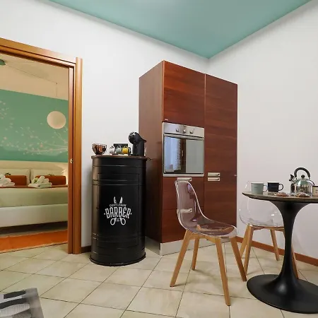 Emerald - Prestigious 5 Minutes By Car From Old Town Apartment