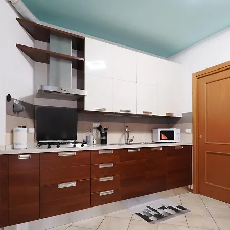 Emerald - Prestigious 5 Minutes By Car From Old Town * Bolonya