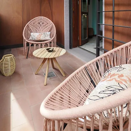 Emerald - Prestigious 5 Minutes By Car From Old Town Apartment *