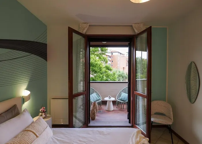 Emerald - Prestigious 5 Minutes By Car From Old Town Lägenhet