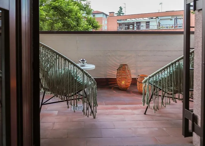 Emerald - Prestigious 5 Minutes By Car From Old Town Lägenhet Bologna