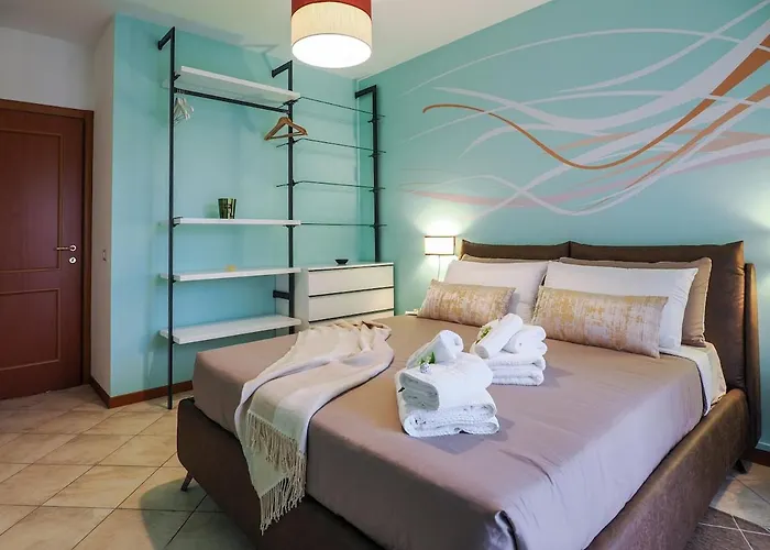 דירה Emerald - Prestigious 5 Minutes By Car From Old Town בולוניה