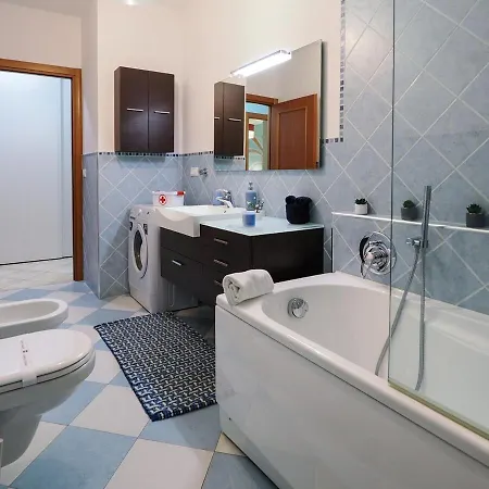 Tatil Evi Emerald - Prestigious 5 Minutes By Car From Old Town Bolonya
